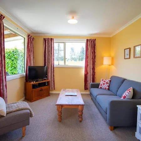 Blue Thistle Cottages Te Anau Exterior foto